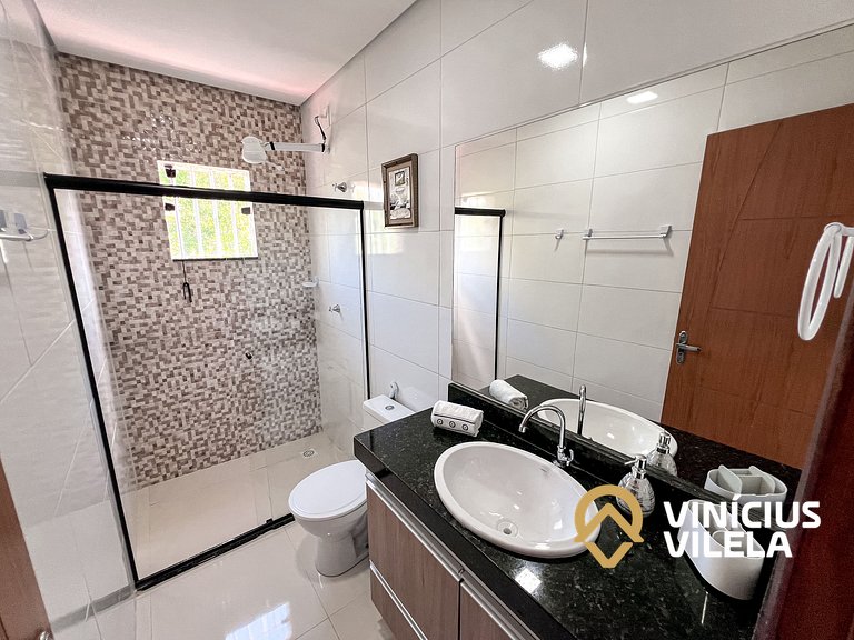 Apto 2Q  prox. a pria de Taperapuã (Vista piscina)