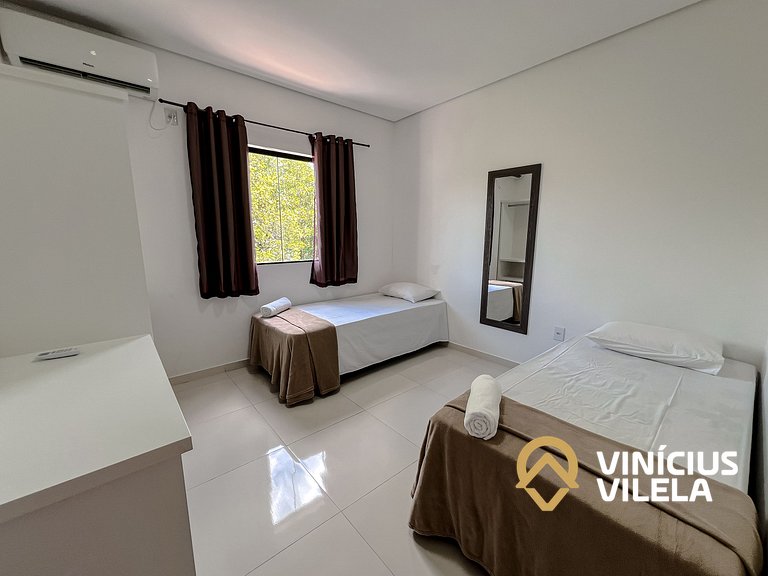 Apto 2Q  prox. a pria de Taperapuã (Vista piscina)