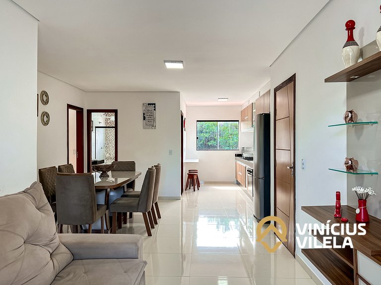 Apto 2Q  prox. a pria de Taperapuã (Vista piscina)