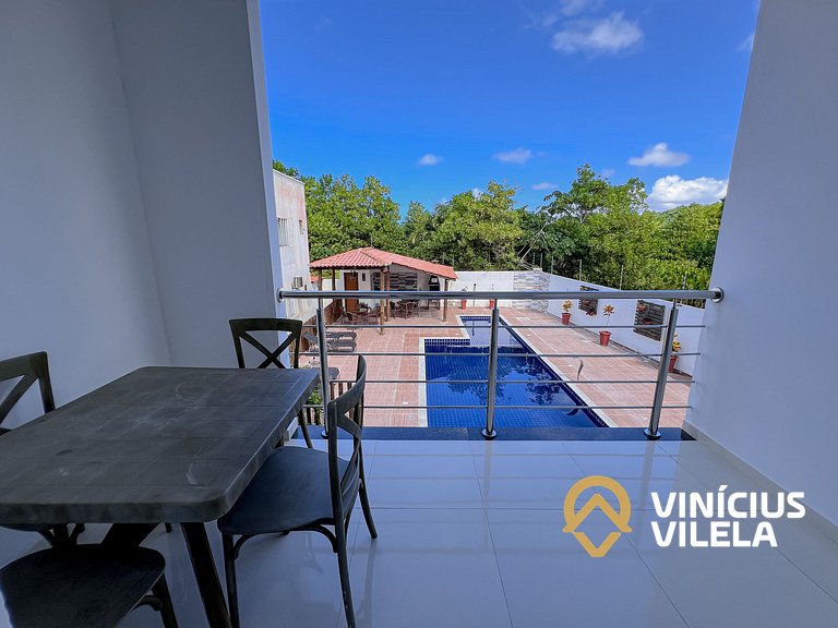 Apto 2Q  prox. a pria de Taperapuã (Vista piscina)