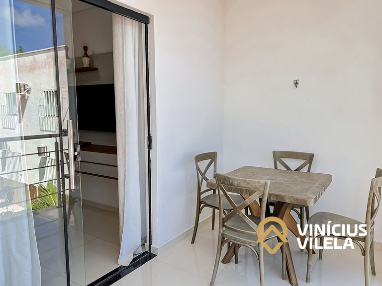 Apto 2Q  prox. a pria de Taperapuã (Vista piscina)
